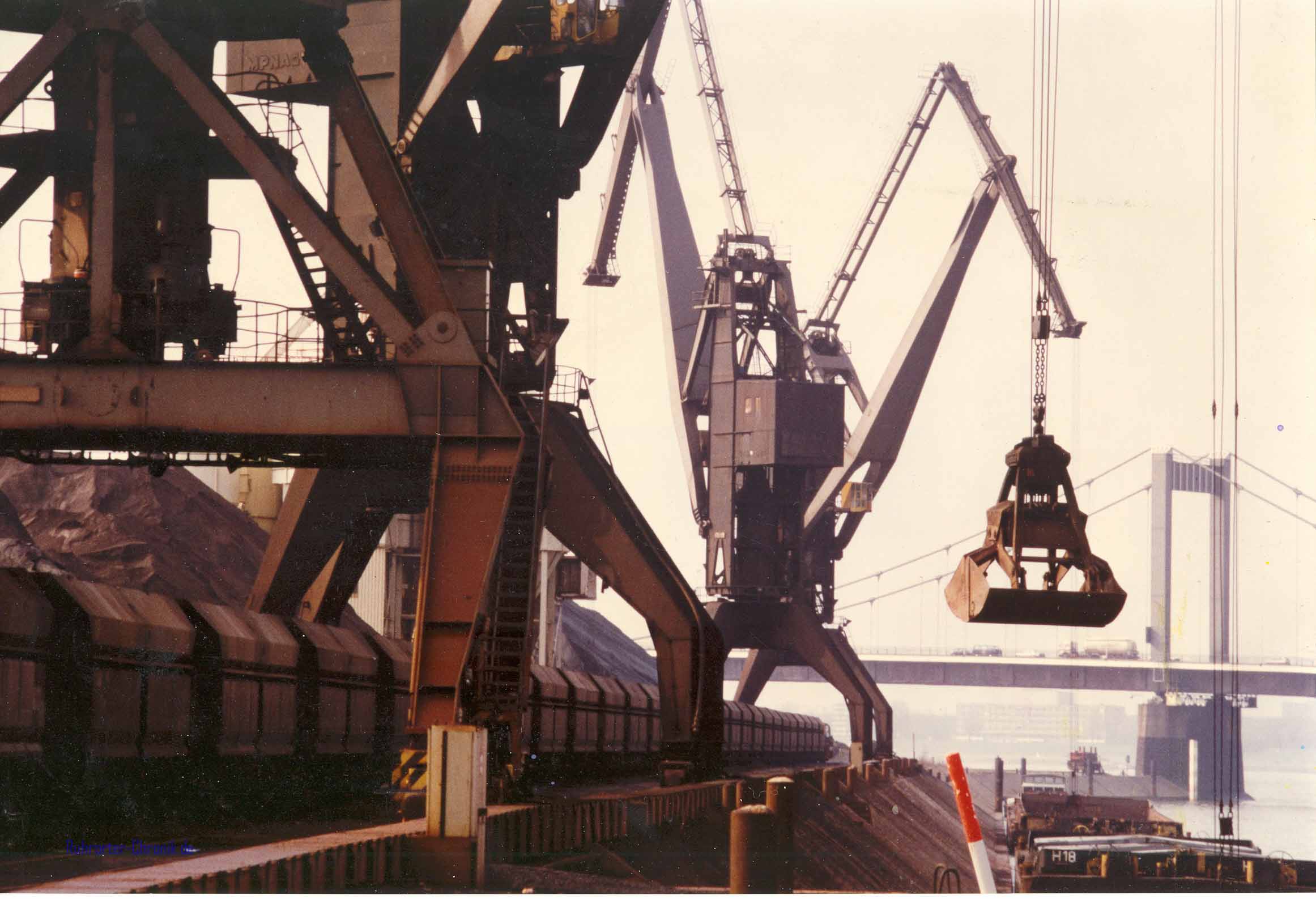 Hafenmund : Zeitraum: 1976-1990