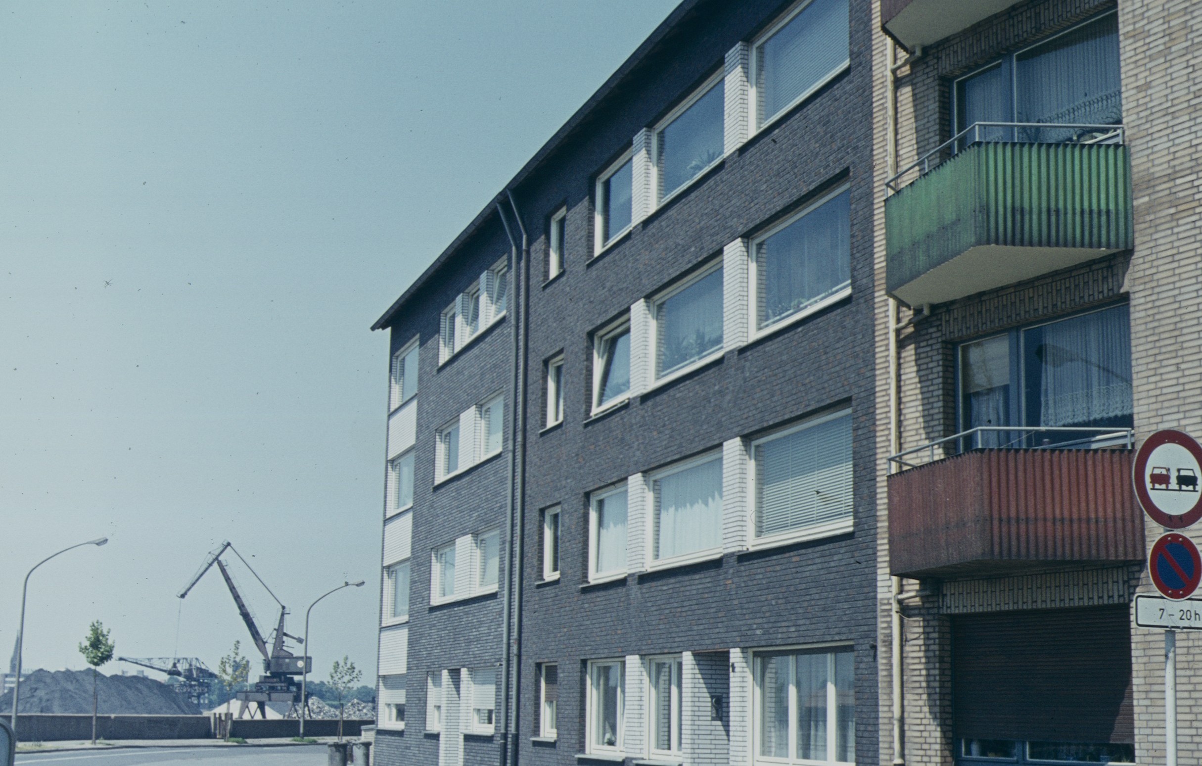 Krausstraße 9 - 11 : Jahr: 1971